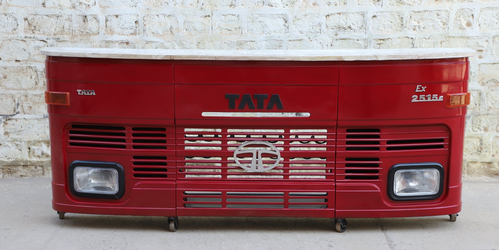 Bar cabinet / Wine racks