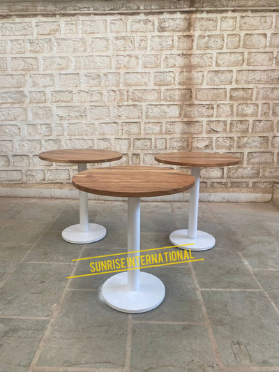 Restaurant, pub, bar, café Round dining table with wooden top & metal Legs !